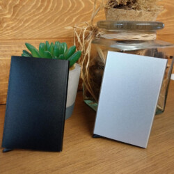 porte carte de crédit, de visite, de banque en métal